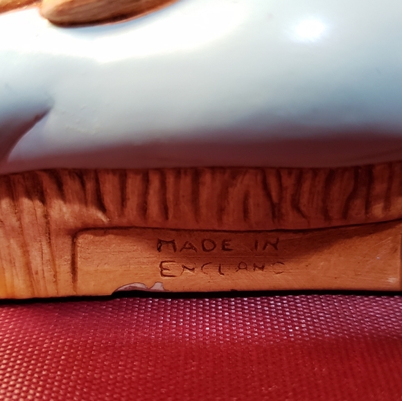 Vintage Twin Pendelfin Rabbits - Picture 4 of 4